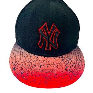 New Era 59Fifty New York NY Yankees Game Hat Black Red/Black Spatter 58.7cm